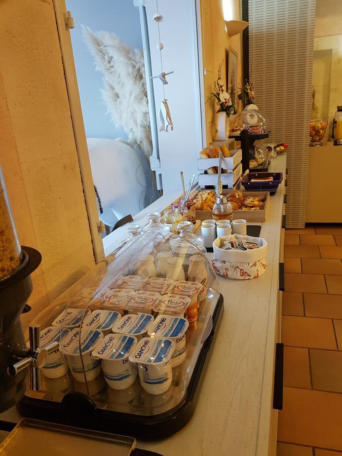 Logis Le Nid Du Pont De Gau Aparthotel Saintes-Maries-de-la-Mer