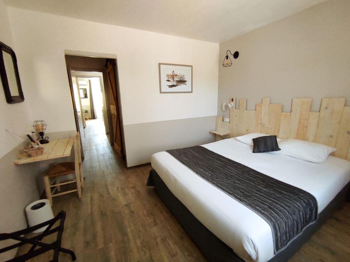 Logis Le Nid Du Pont De Gau 3*